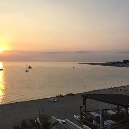 Bella Casa 250Mt Dal Lungomare Hébergement de vacances Soverato Marina